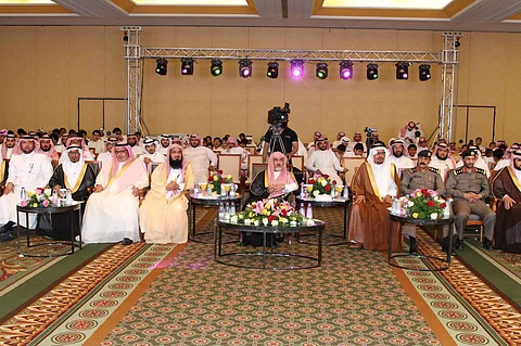 بالصور.. "أبا الخيل": برامج النوادي الصيفية وُضعت لاستيعاب طاقات الشباب وتوجيه قدراتهم لبناء المجتمع