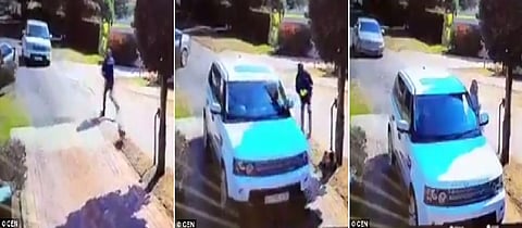 بالفيديو.. زوجة مرعوبة لزوجها: "اهرب إنه لص مسلح يطاردنا"