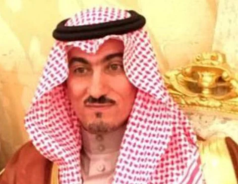 محافظ خميس مشيط ينقل تعازي القيادة إلى أسرة الشهيد "مشيخي"