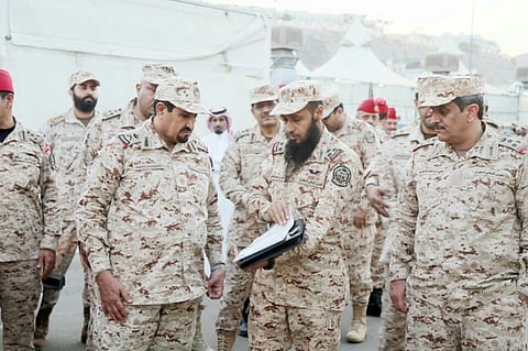"أبا العلاء" يتفقد قوات الحرس الوطني المشاركة في الحج ويزور مخيم منى