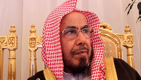 الشيخ المطلق يحذر شباب المملكة من دعوات مفلسة حاقدة تدعو للمظاهرات والاحتجاجات