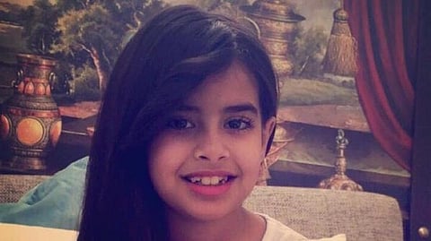 والد "ميار" يكشف تفاصيل طرد ابنته من المدرسة لأنها "ممثلة".. مساومة وعراك وعزوف عن الطعام