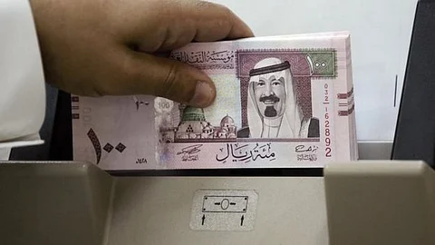 "راتب برج الميزان" يغيب عن "موظفي ميناء جازان"