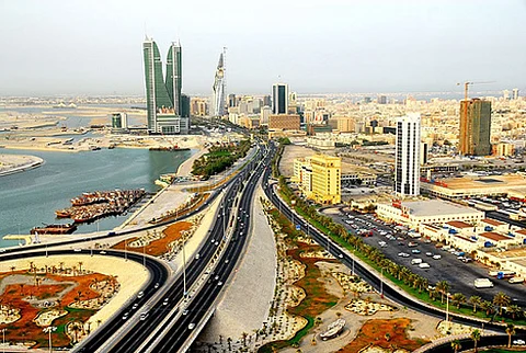 الداخلية البحرينية: إصابة 5 رجال شرطة في تفجير إرهابي بالمنامة