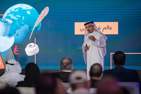 مفاجآت بمعرض الشارقة للكتاب.. إطلالة منتظرة تحمل مليون عنوان و"خال" ضيفاً