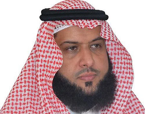 "الهاجري" يوجِّه حسابات تعليم بيشة بنشر المبادرات وتجنُّب مدح المسؤولين