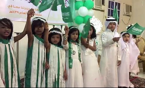 "نسائي الجالية البرماوية" ينظم ملتقى بصمة ولاء للبلد المعطاء