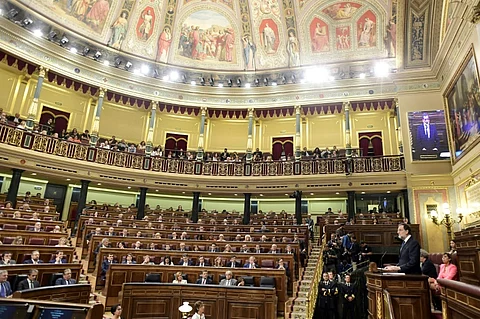 مدريد تحدد مهلة لقادة كاتالونيا لتوضيح الموقف من إعلان الاستقلال