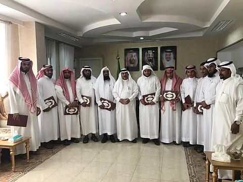 مدير تعليم محايل يكرم أصحاب المراكز المتقدمة بمسابقة "تدبر"