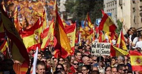 صحيفة بريطانية: كتالونيا تستعد لحرب "إنهاك" ضد مدريد