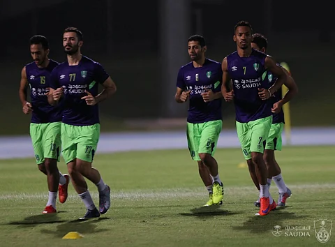 الأهلي: عواجي يغادر إلى القاهرة.. والجاسم في المراحل الأخيرة للتأهيل
