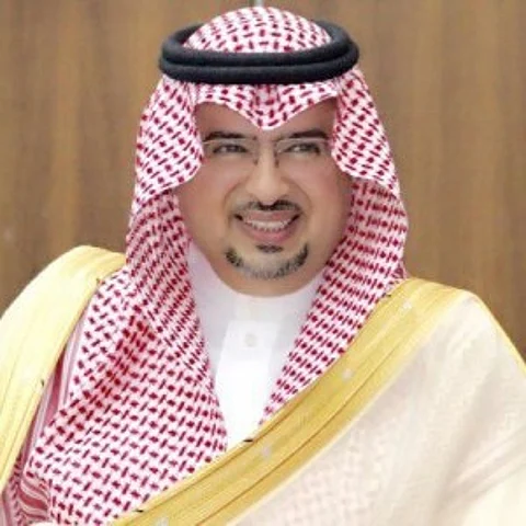 محافظ محايل: "نيوم" يعكس رؤية تحليلية واقعية وفكرًا استراتيجيًا واعدًا