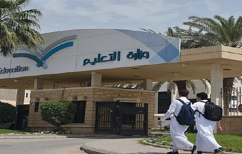 إداريو الأمر الملكي لـ"التعليم": هناك مَن أوصل معلومات مغلوطة للوزير.. سئمنا مزاجكم