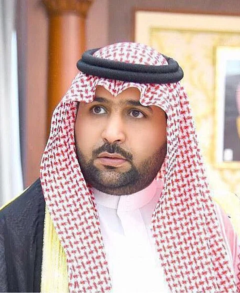 نائب أمير جازان يعزّي أسرة الشهيد العريف "الأعجم"