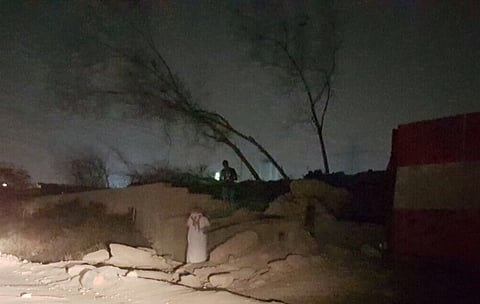 بالصور.. مواطن يكشف مصنعًا للعرق المسكر في أحد أودية بريمان بجدة ويستنجد بالجهات الأمنية
