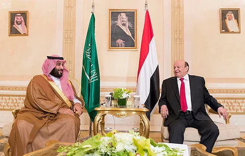 ولي العهد يبحث أبرز المستجدات مع الرئيس اليمني
