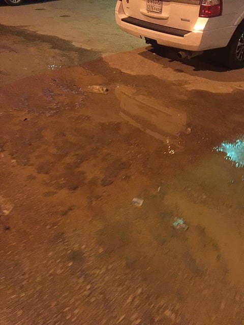 أهالي "نسيم الرياض" يشكون من تسرب في شبكة المياه
