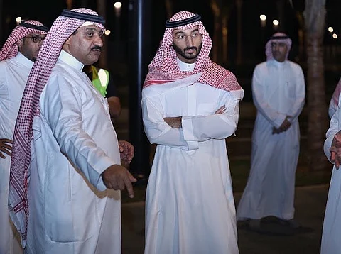 نائب أمير مكة يقف على أعمال تطوير الكورنيش الشمالي لمدينة جدة