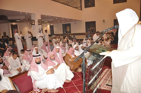 الشيخ "ابن حميد" يفتتح "مسجد العريني" بحي العوالي بمكة