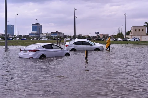 النائب العام يوجه فرع جدة بعد الأمطار: لكم صلاحية القبض والتحقيق مع كائن من كان