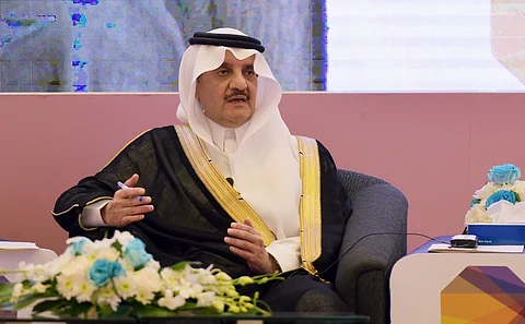 أمير الشرقية: الملك سلمان يهتم بالشباب.. ورؤية 2030 المحفزة لهم