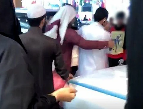 قضية "فتاة الفيديو" تصل للنيابة.. وشقيقها لـ"سبق": لو شاهد مهاجموها المقطع لغيّروا رأيهم