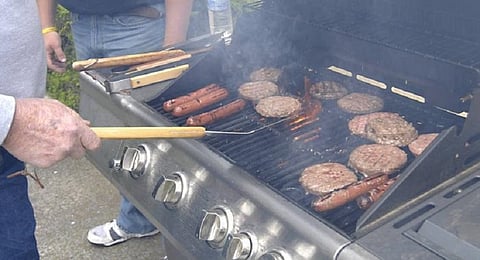 ألمانيا.. حفل شواء بالمطبخ ينتهي في المستشفى