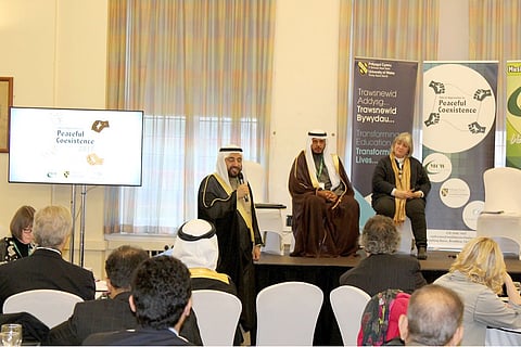 تحول الاختلاف لتحالف في 6 مطالب.. "أخلاقيات التعايش السلمي" تُواصل أعمالها بـ"ويلز"