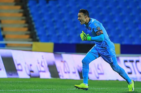 عصام الحضري يسطر اسمه في تاريخ دوري المحترفين السعودي