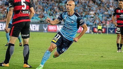 محترف "النصر" يتعملق في "أستراليا"