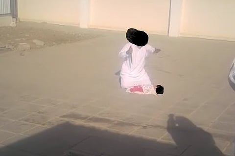 فيديو "الأب والسكين والرضيع" يتفاعل بتصريح أمني: ضبطناه