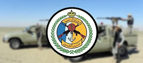 حرس حدود الشرقية ينقذ 6 مواطنين اصطدمت واسطتهم البحرية بعلامة بحرية