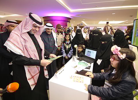 العيسى يدعو المعلمين والمعلمات للاهتمام باللغة العربية ودعم تدريسها ومكانتها في المدارس