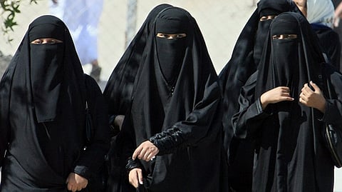نظام للتحرش وضبط زواج القاصرات.. 7 قرارات جعلت 2017 عاماً للمرأة السعودية