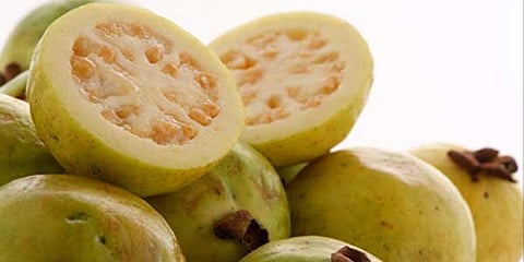 السعودية تعلن حظر استيراد الجوافة المصرية مؤقتاً