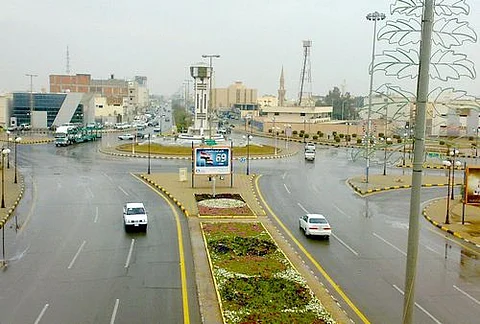 عرعر.. الإطاحة بـ 3 أشخاص أشعلوا النيران في سيارة مواطن وفروا هاربين
