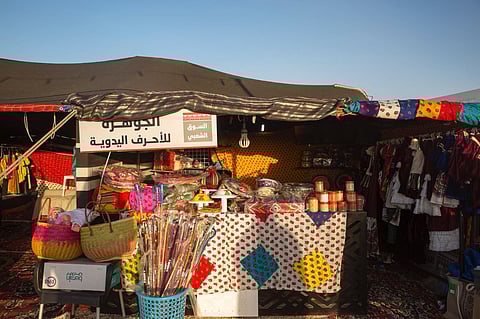 190 ألف ريال مَبيعات الأُسر المنتجة خلال 10 أيام في مهرجان الإبل