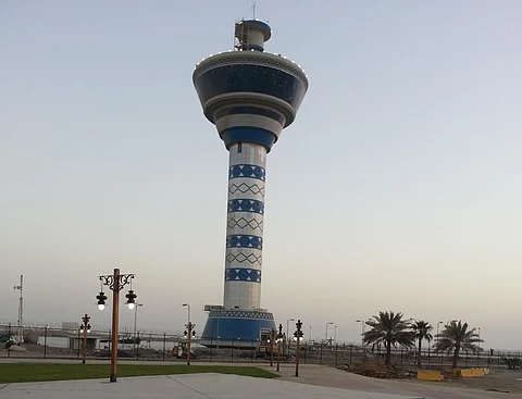 ميناء ينبع التجاري يستجيب لنداء استغاثة لسفينة ركاب تحمل العَلَم الإيطالي
