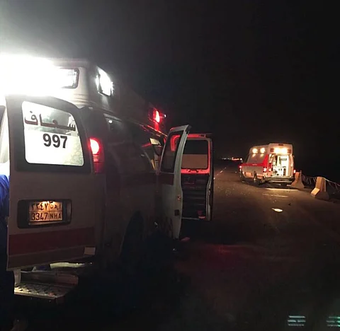 جدة: حالتا وفاة و4 إصابات في حادث تصادم على طريق الهجرة
