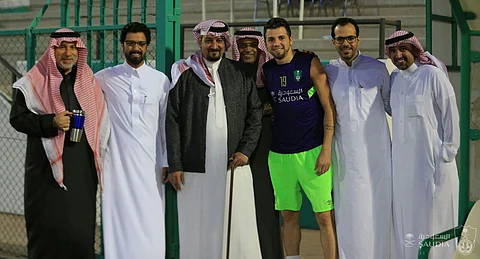 الأهلي يواصل التحضير لـ"الشباب".. ومهند يجتاز البرنامج العلاجي