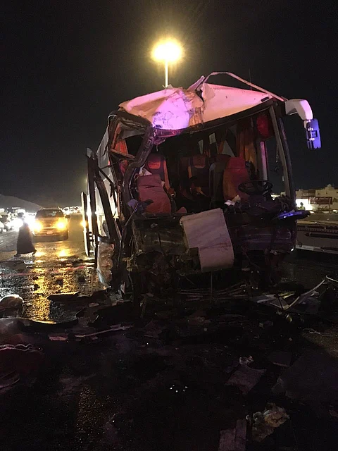 حادث المعتمرين.. نام سائق حافلة فتسبب في مصرع وإصابة 27