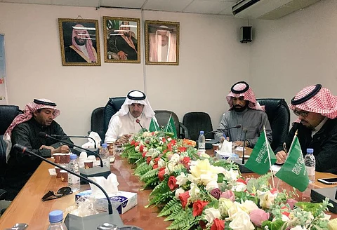 مدير تعليم الأفلاج يعقد الاجتماع الثاني لقائدات المدارس