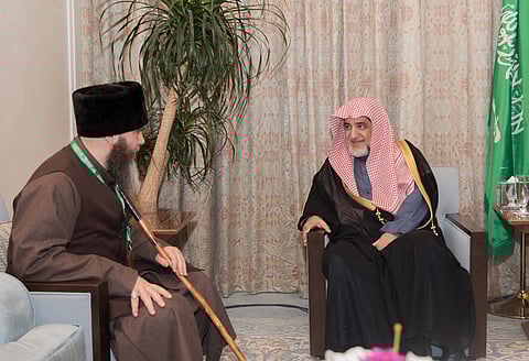 وزير الشؤون الإسلامية يستقبل 200 من ضيوف الملك للحج والعمرة