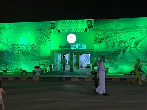 النظام الإلكتروني الموحد لحجاج الخارج حاضر في جناح الحج والعمرة بالجنادرية