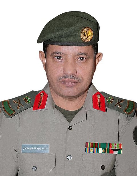 عسير.. 1000 قرار بسجن وتغريم وإبعاد مخالفين لأنظمة الإقامة والحدود