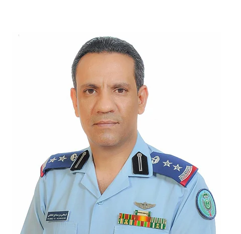 "التحالف": تضرر شاحنة لبرنامج الغذاء العالمي من جراء تحركها بمنطقة العمليات دون اتباع الإجراءات