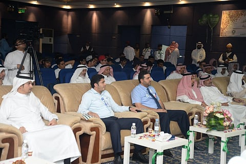 تقنية مكة تكرم المتدربين المتفوقين بحضور أولياء الأمور
