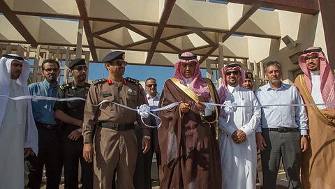 محافظ ينبع يدشن فعاليات اليوم العالمي للدفاع المدني