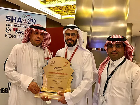 "القلب السعودية" تكرِّم "صحة الرياض" لتميُّزها في تدريب الإنعاش الرئوي