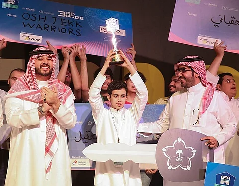 في نهائي "FIFA 18" على كأس هيئة الرياضة.. متسابق الـ15 عامًا يحصد المركز الأول والسيارة